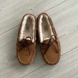 Ugg Moccasins 🐻